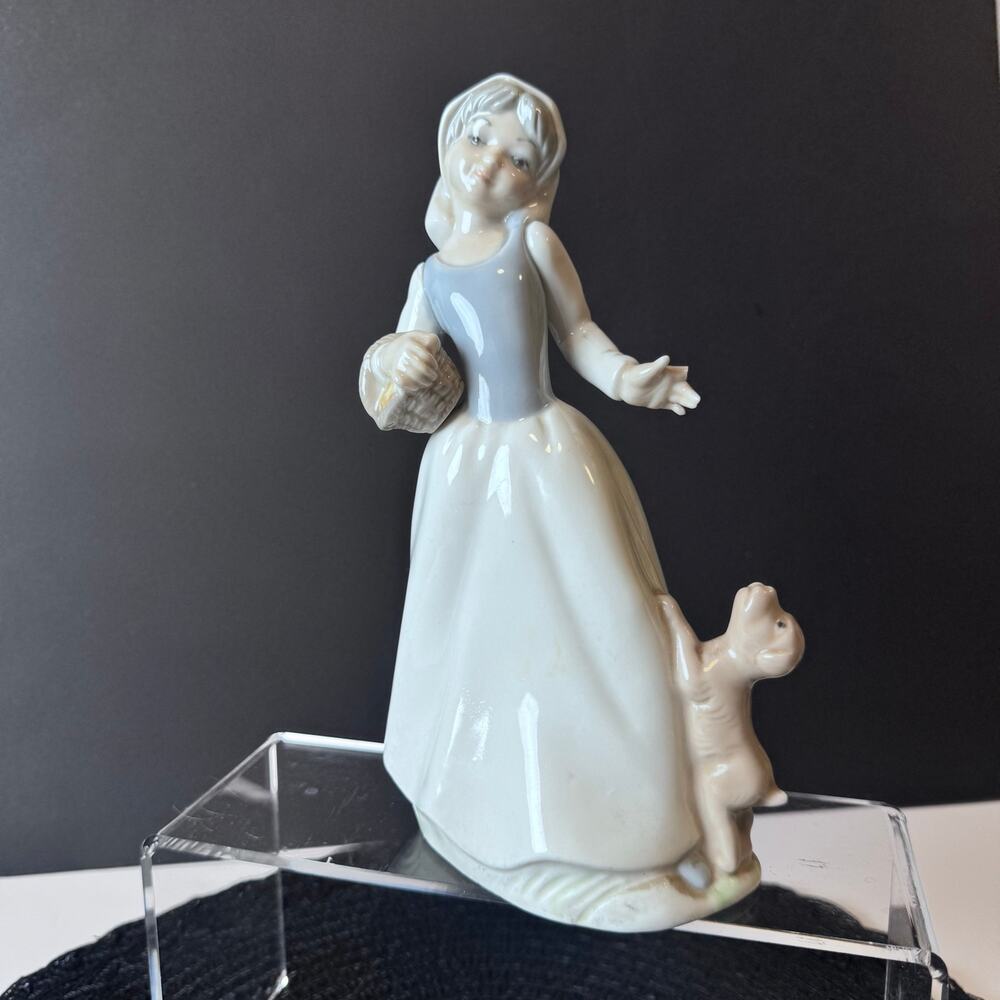 Vintage Tengra Spain Porcelain Figurine Girl with Basket & Playful Dog 8.5"